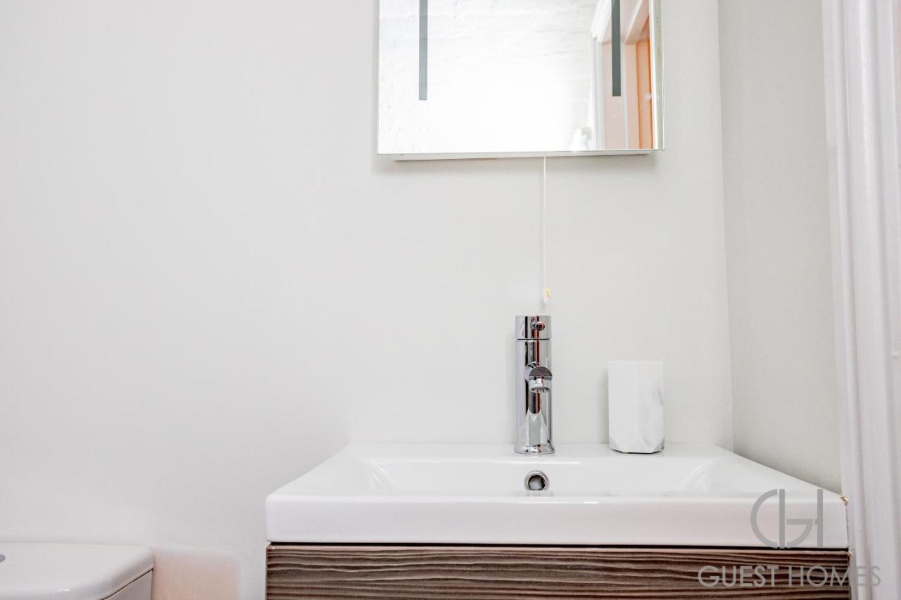 Host & Stay - Shaw Street Basement Worcester Bagian luar foto