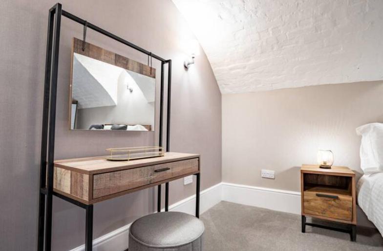 Host & Stay - Shaw Street Basement Worcester Bagian luar foto